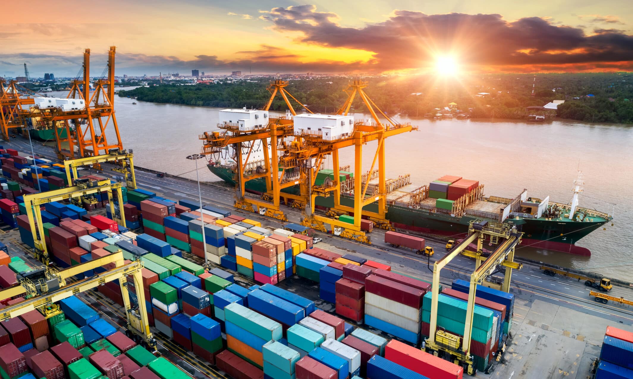 How Much Does It Cost to Ship Furniture to Jamaica